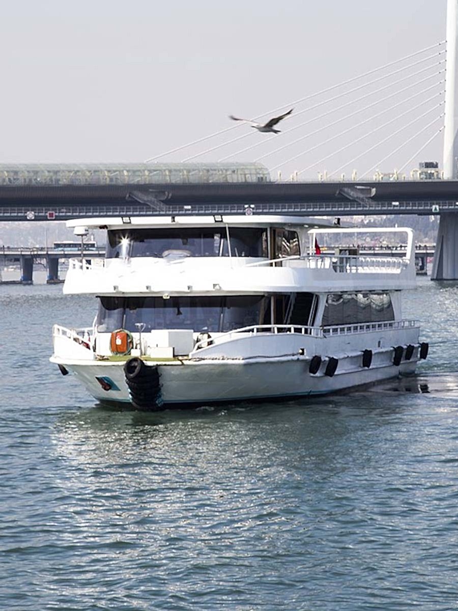 Tekne Kiralama 140 Kişilik