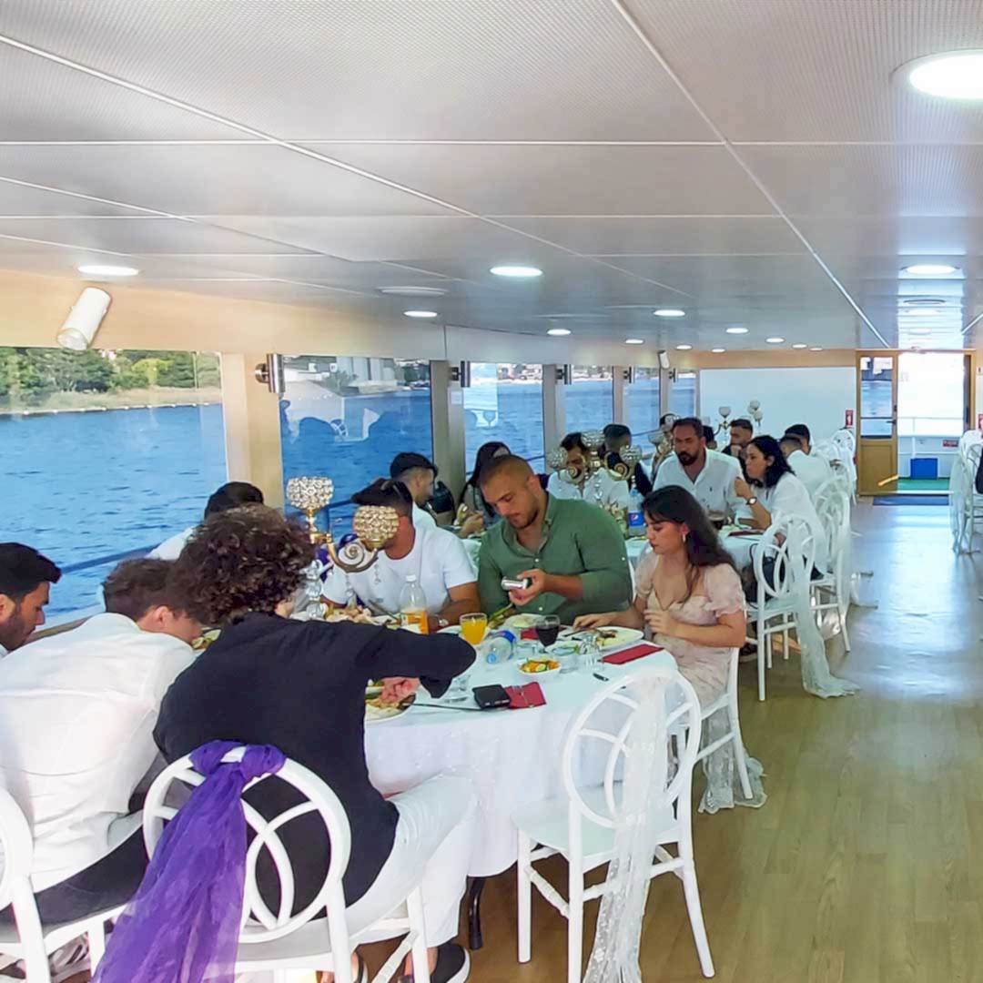 Teknede 80 Kişilik Sirket Yemeği